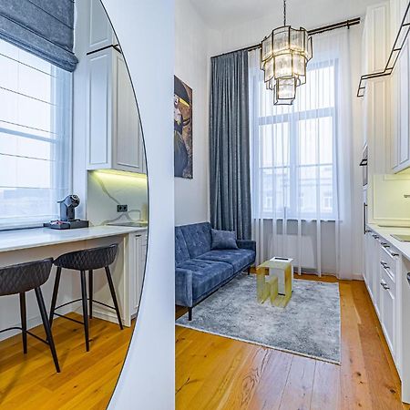 Ministerija Loft Apartment With Parking & Ac Kaunas Ngoại thất bức ảnh