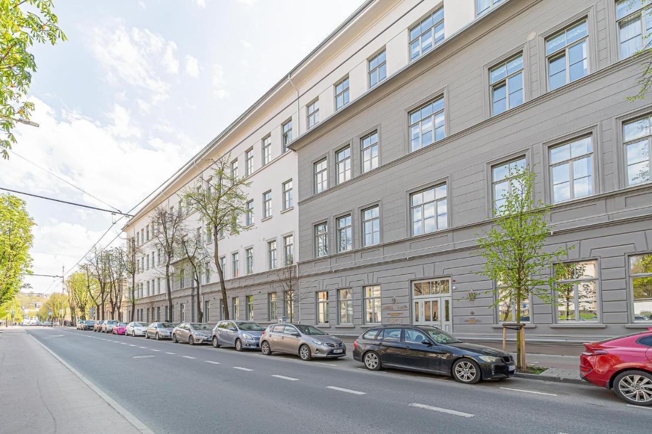 Ministerija Loft Apartment With Parking & Ac Kaunas Ngoại thất bức ảnh