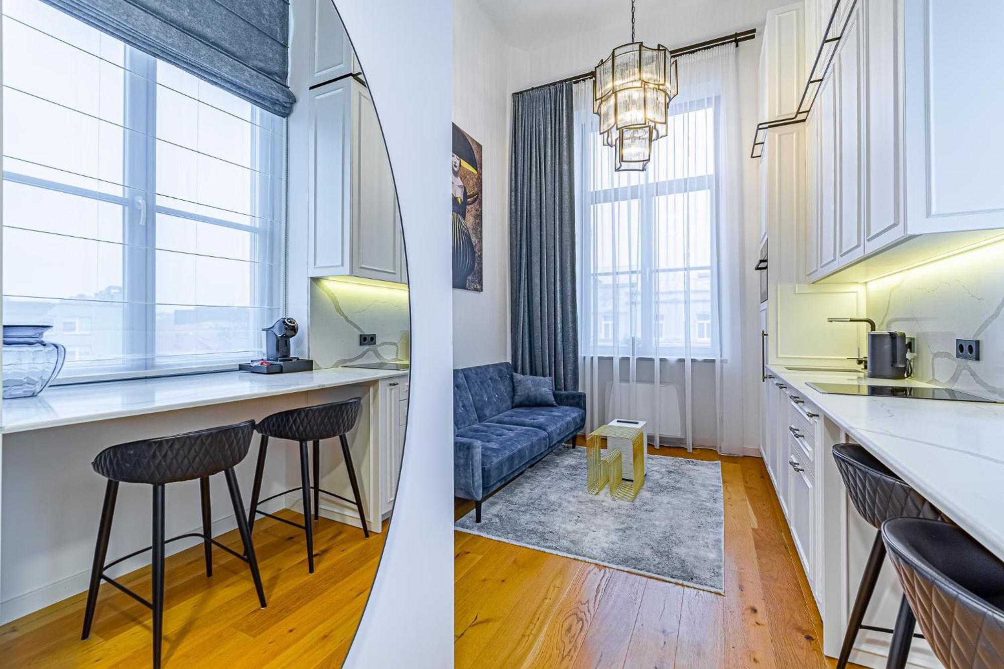 Ministerija Loft Apartment With Parking & Ac Kaunas Ngoại thất bức ảnh